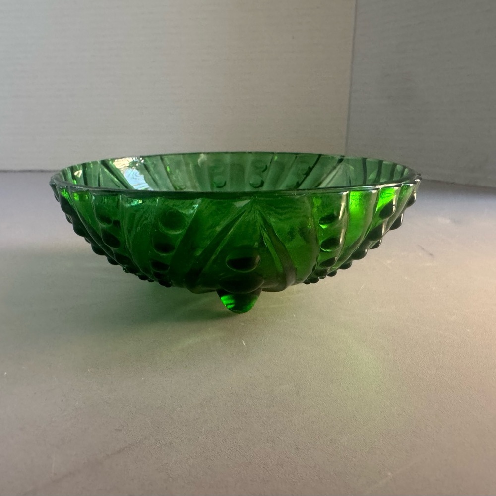 Vintage Anchor Hocking Green Glass Bowl
